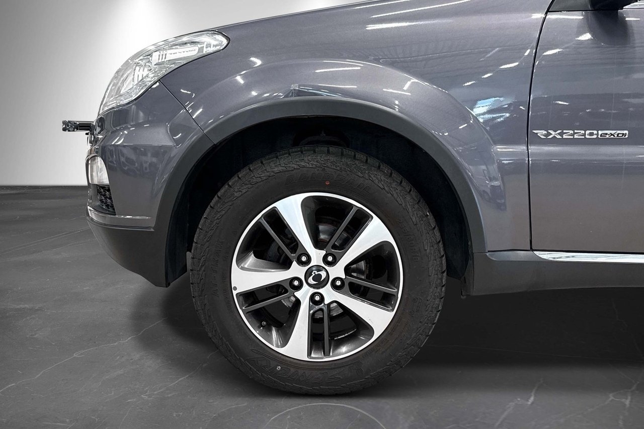 SsangYong Rexton 2016, bild 2/10