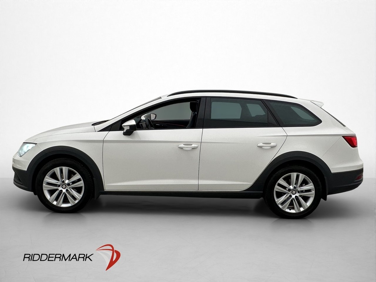 Seat Leon X-Perience 1.6 TDi 4D 2019, bild 4/29