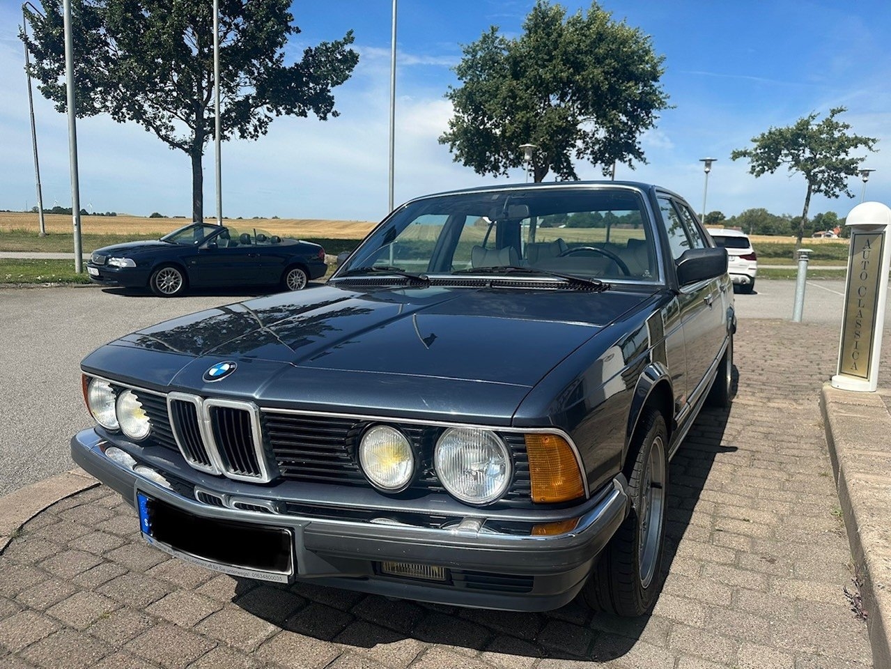 BMW 745 i Turbo 1986, kuva 3/8