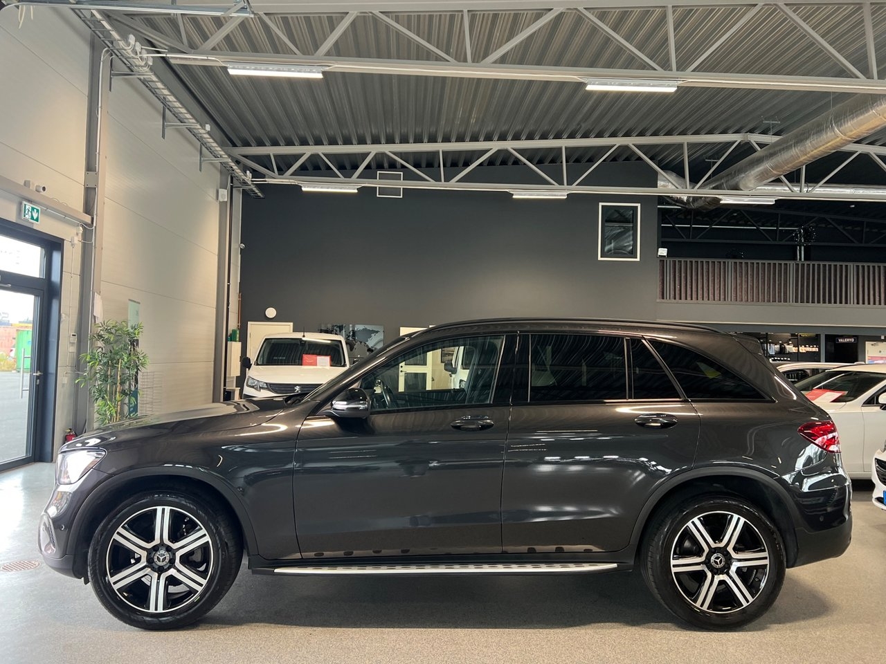 Mercedes-Benz GLC 2021, bild 7/10