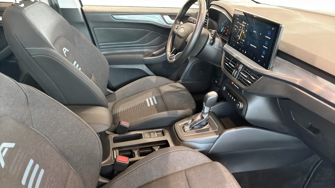 Ford Focus 2023, photo 3/12