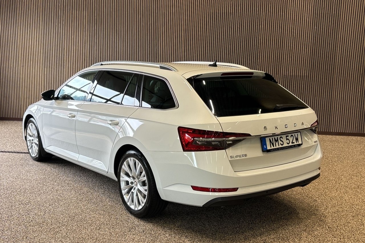 Skoda Superb 2022, bild 3/10