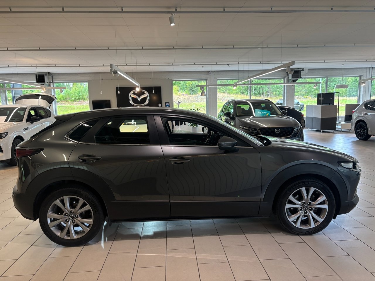 Mazda CX-30 2020, bild 6/10