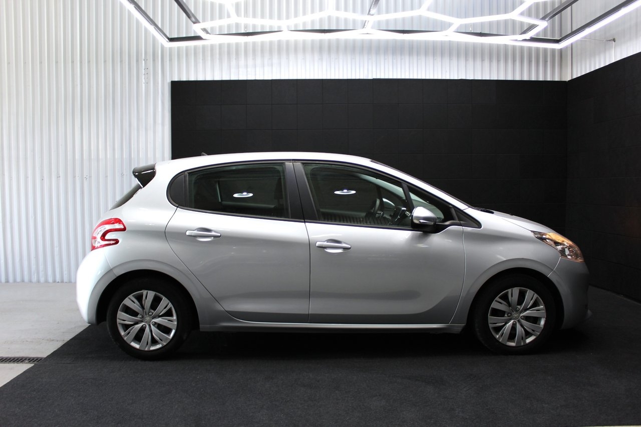 Peugeot 208 5-dörrar 1.2 VTi 2015, bild 7/10