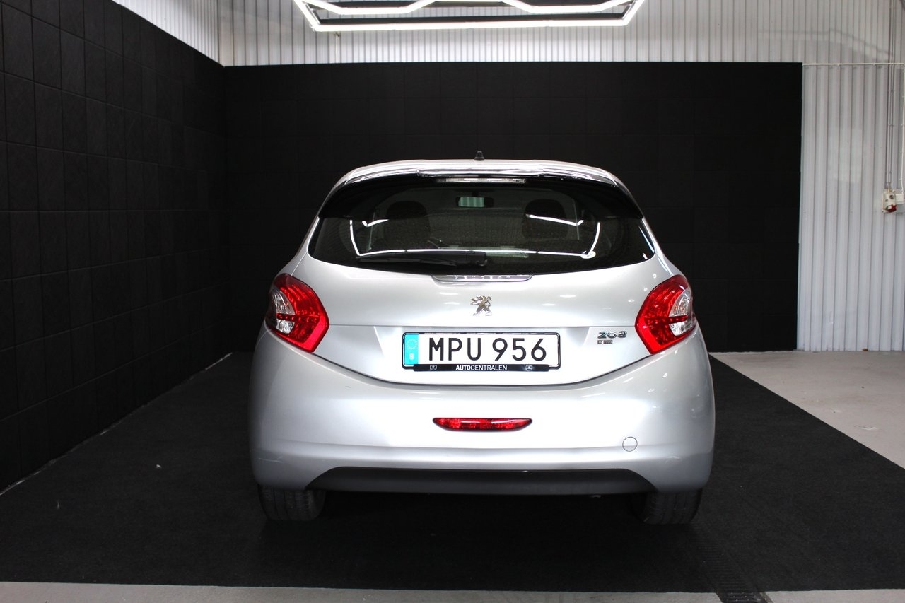 Peugeot 208 5-dörrar 1.2 VTi 2015, bild 5/10