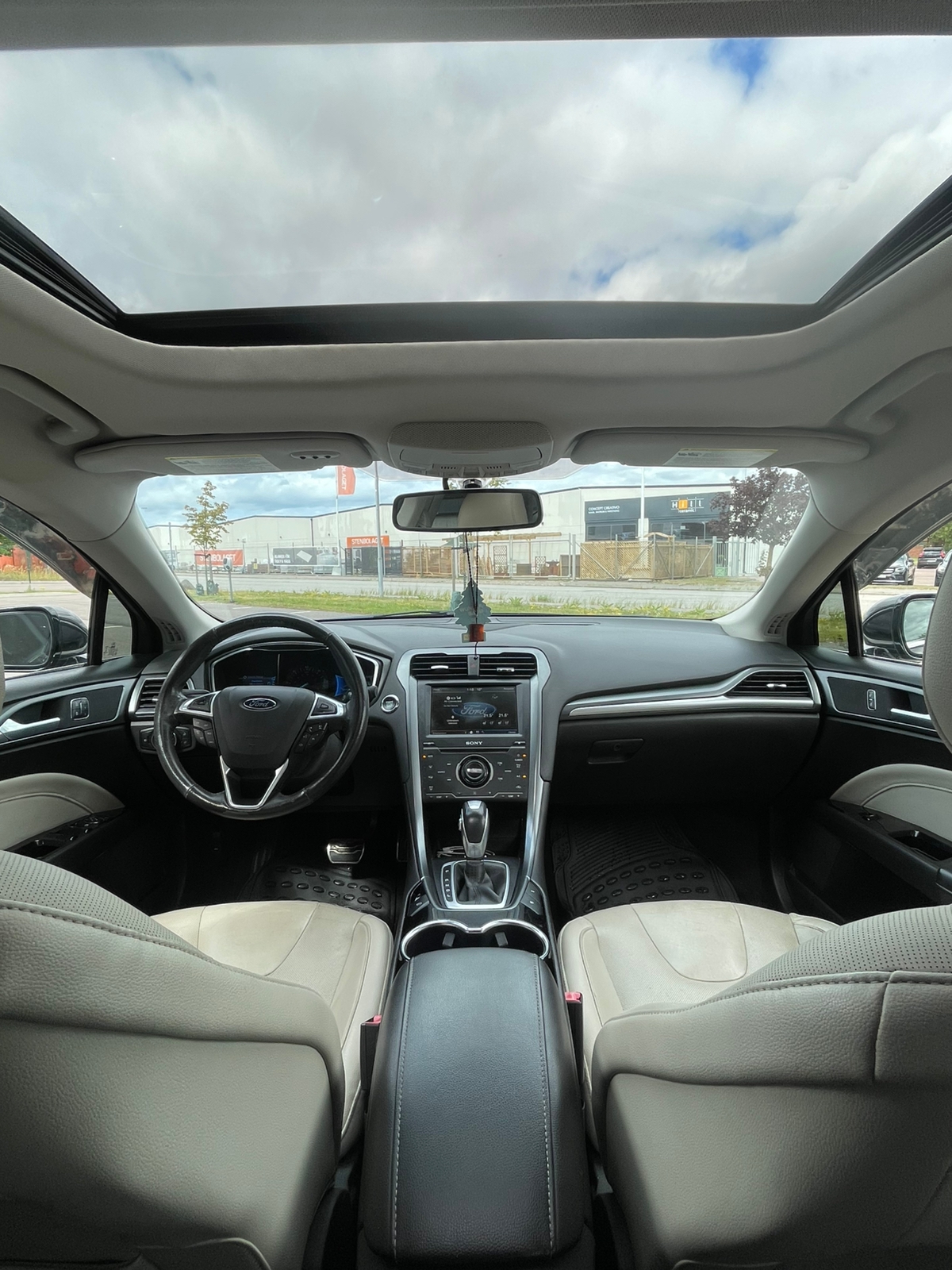 Ford Fusion Energi E-CVT 2014, bild 7/8