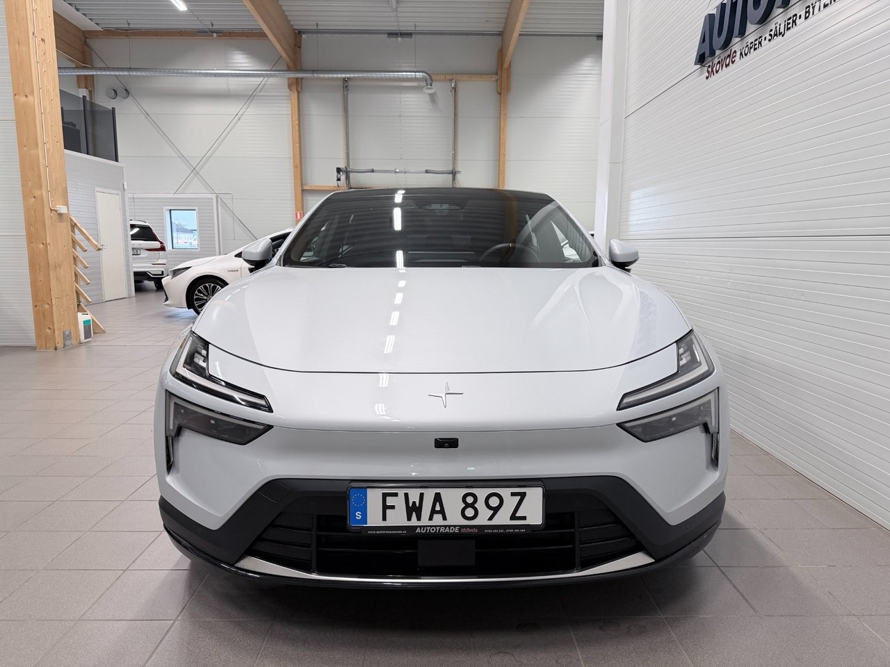 Polestar 4 2025, kuva 4/10