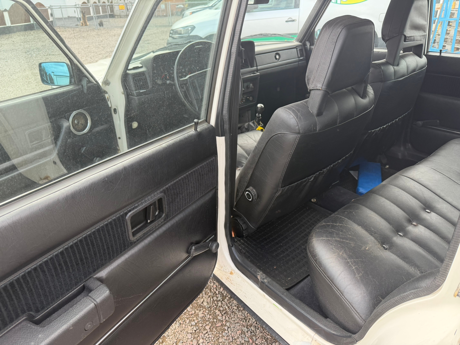 Volvo 244 4-door 2.3 Manual 1984, bild 7/10