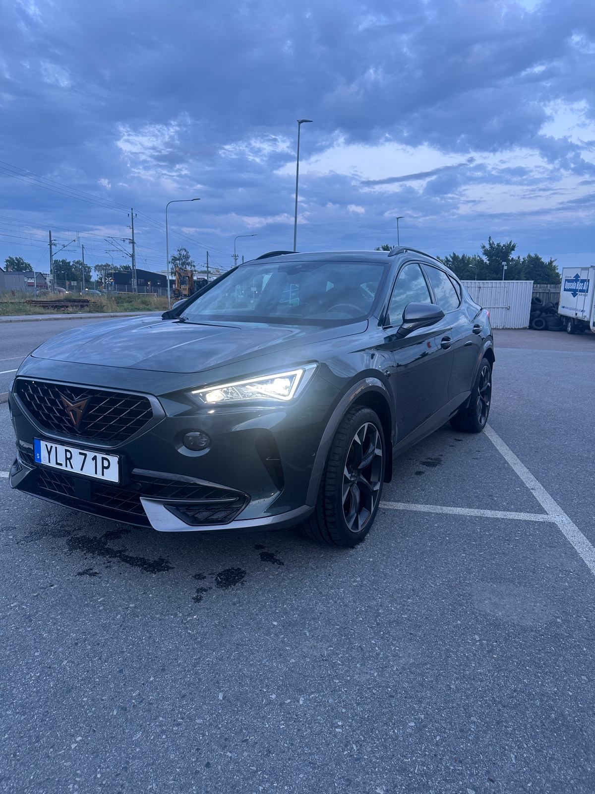 Cupra Formentor 1.5 TSI DSG Sekventiell 2022, photo 2/10