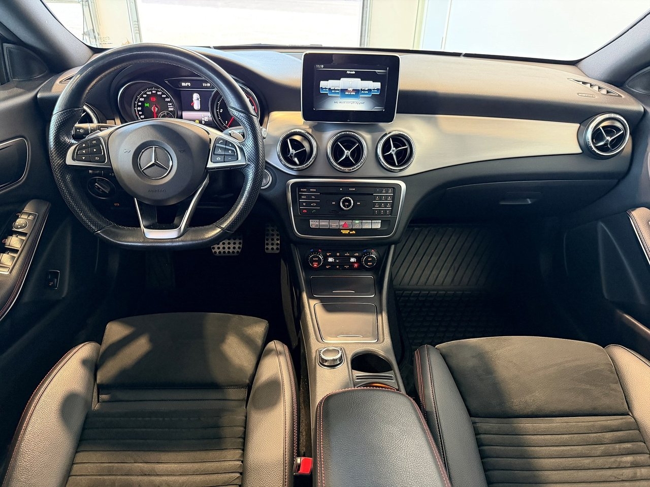 Mercedes-Benz CLA 2019, bild 7/10