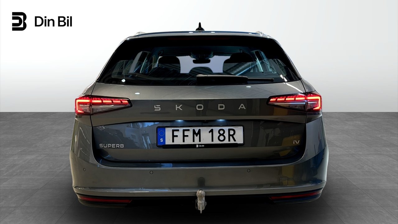 Skoda Superb 2025, bild 5/10