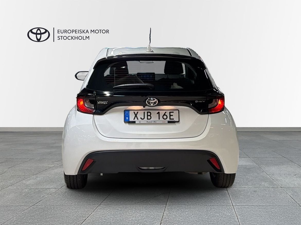 Toyota Yaris 2025, bild 4/13