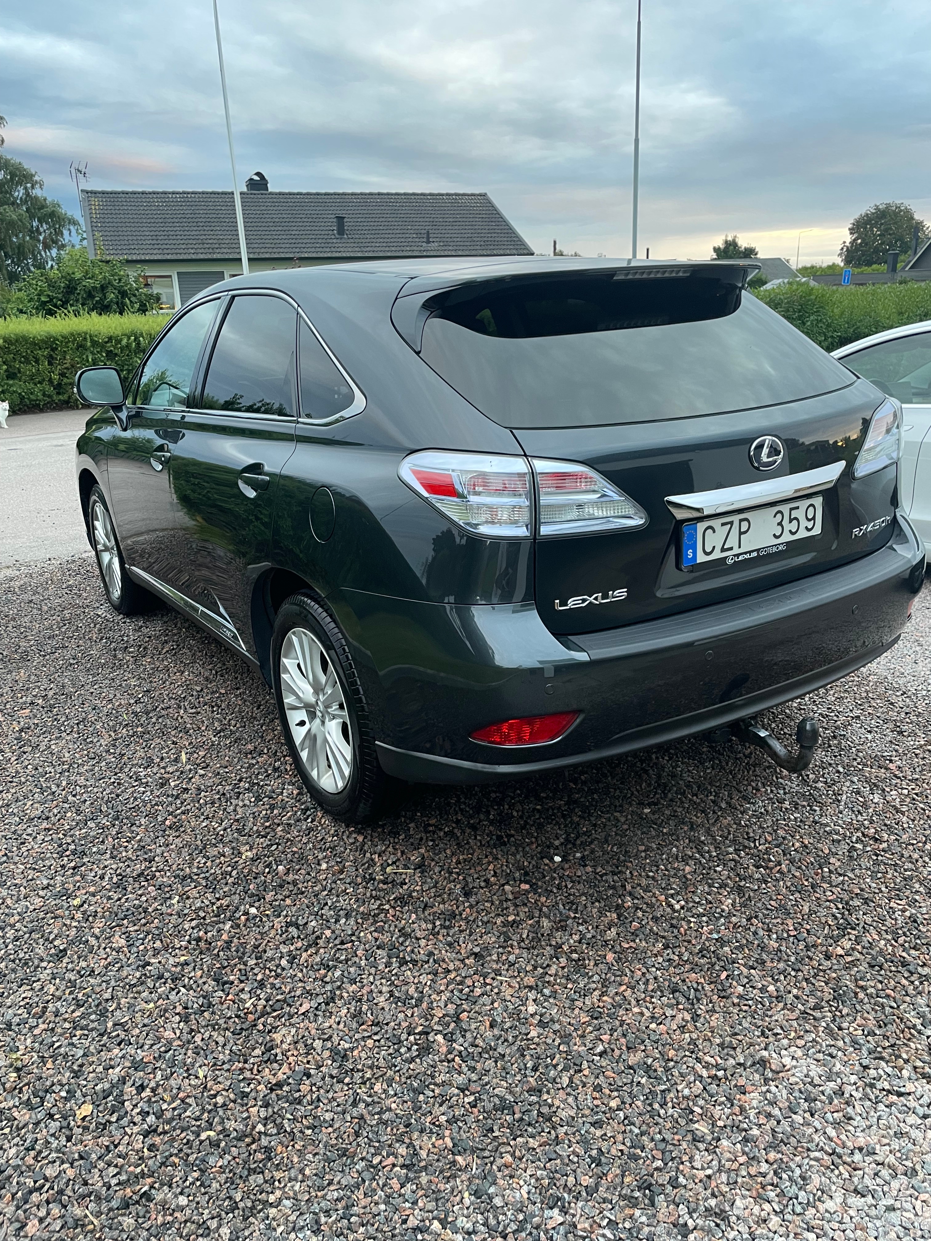 Lexus RX 450h AWD 3.5 V6 AWD CVT 2011, kuva 2/10
