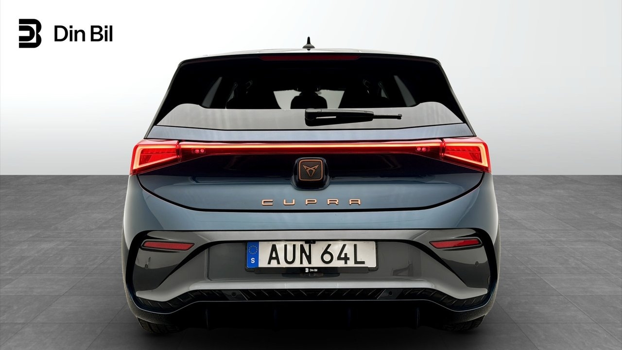 Cupra Born 2025, photo 5/10