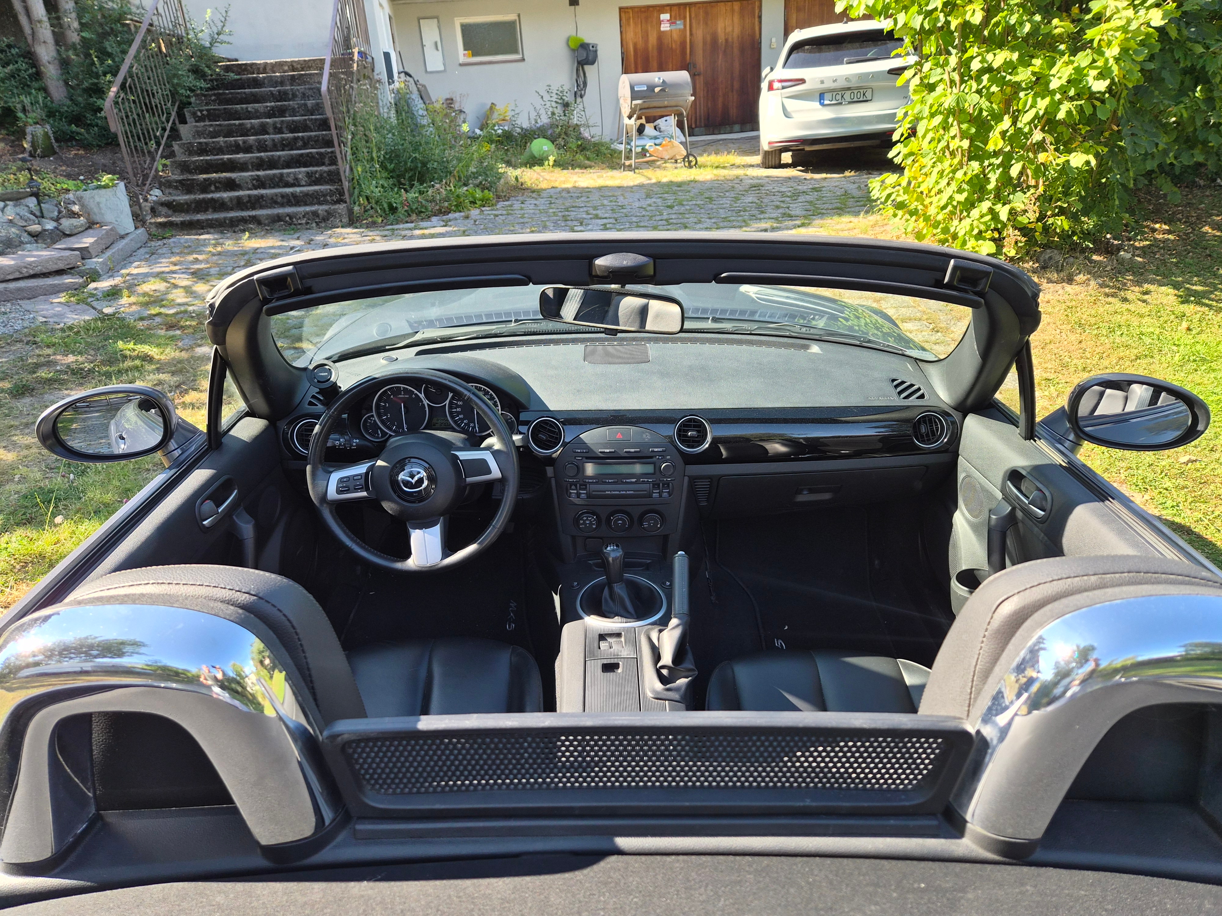 Mazda MX-5 Soft-top 2.0 MZR Manuell 2007, kuva 8/8