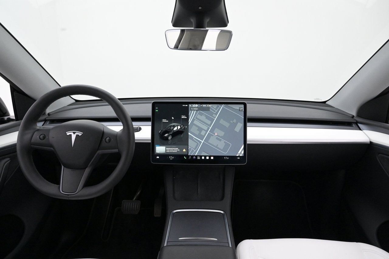 Tesla Model Y Long Range AWD Autopilot 2023, bild 6/10