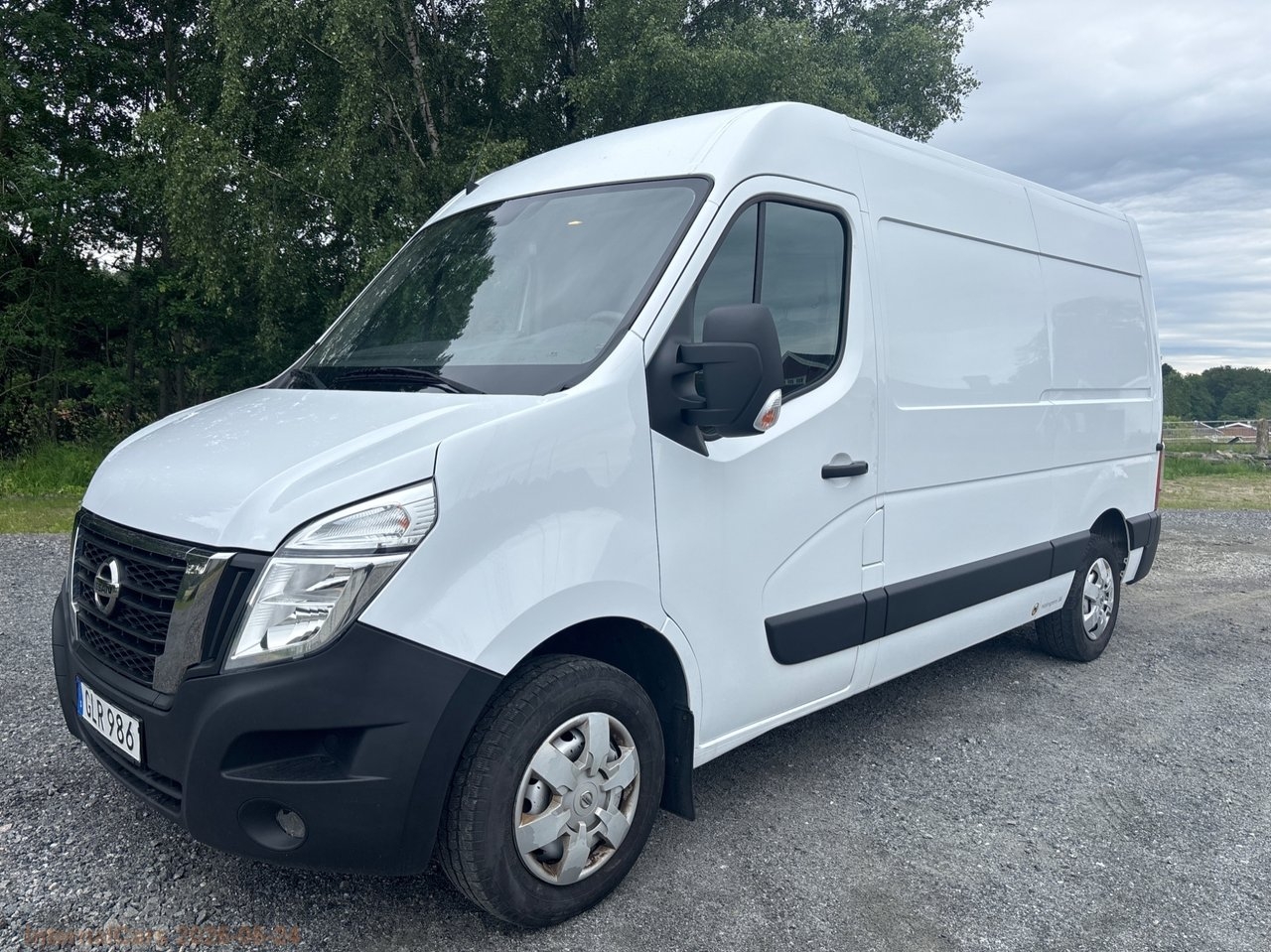 Nissan NV400