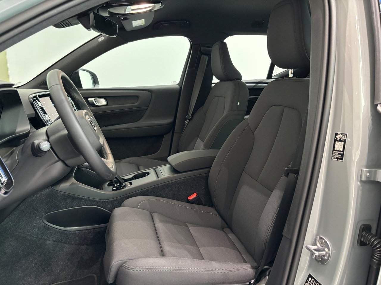 Volvo EX40 PLUS SE 2027, bild 6/17