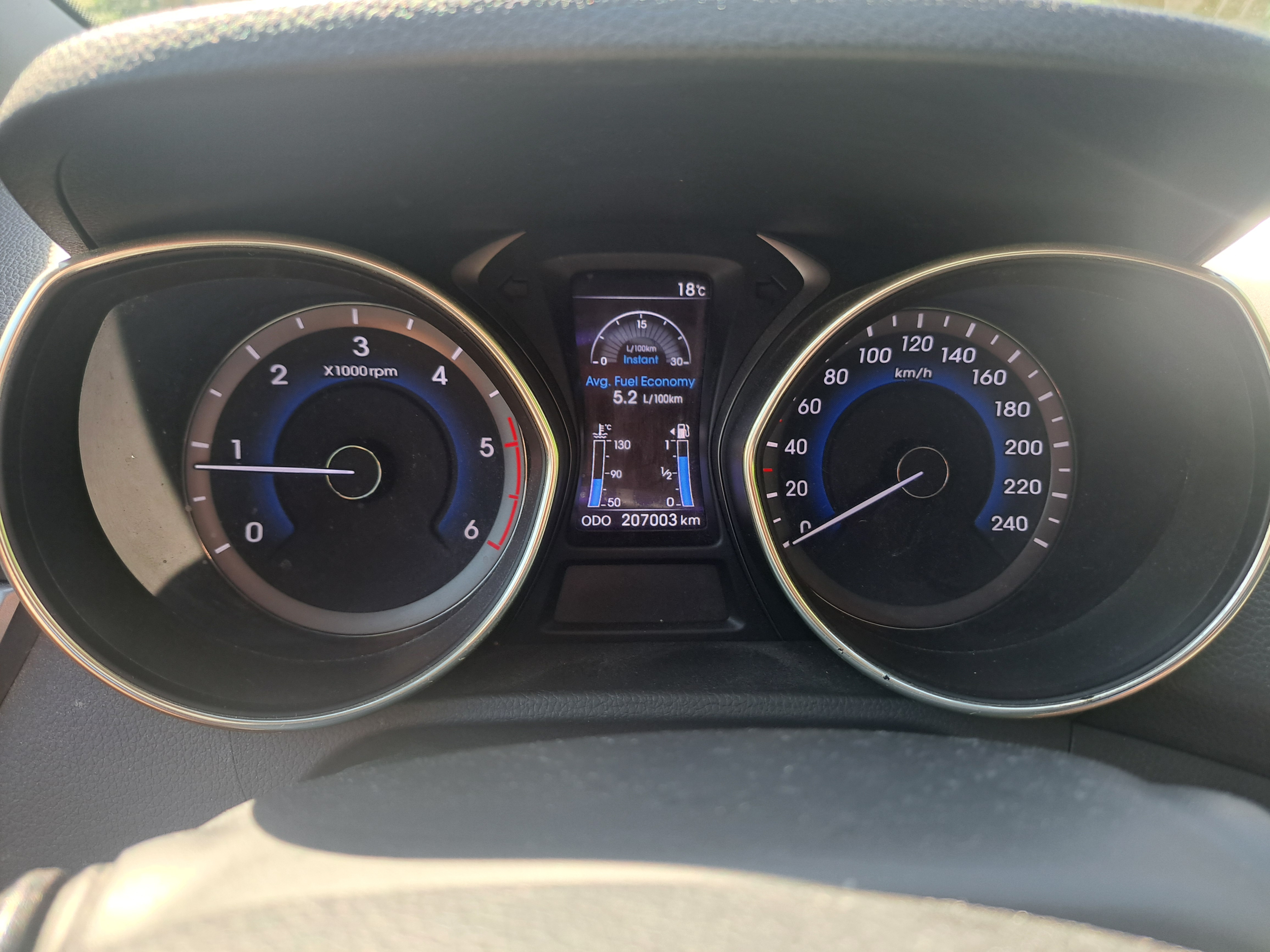 Hyundai i30 5-dörrar 1.6 CRDi Manuell 2014, bild 3/7