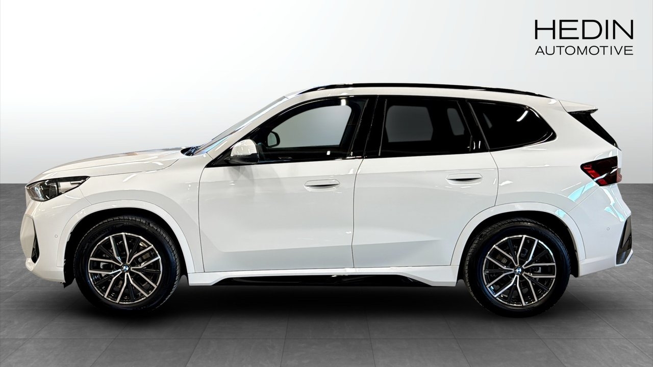 BMW iX1 xDrive30 M-Sport Drag 2026, photo 6/9