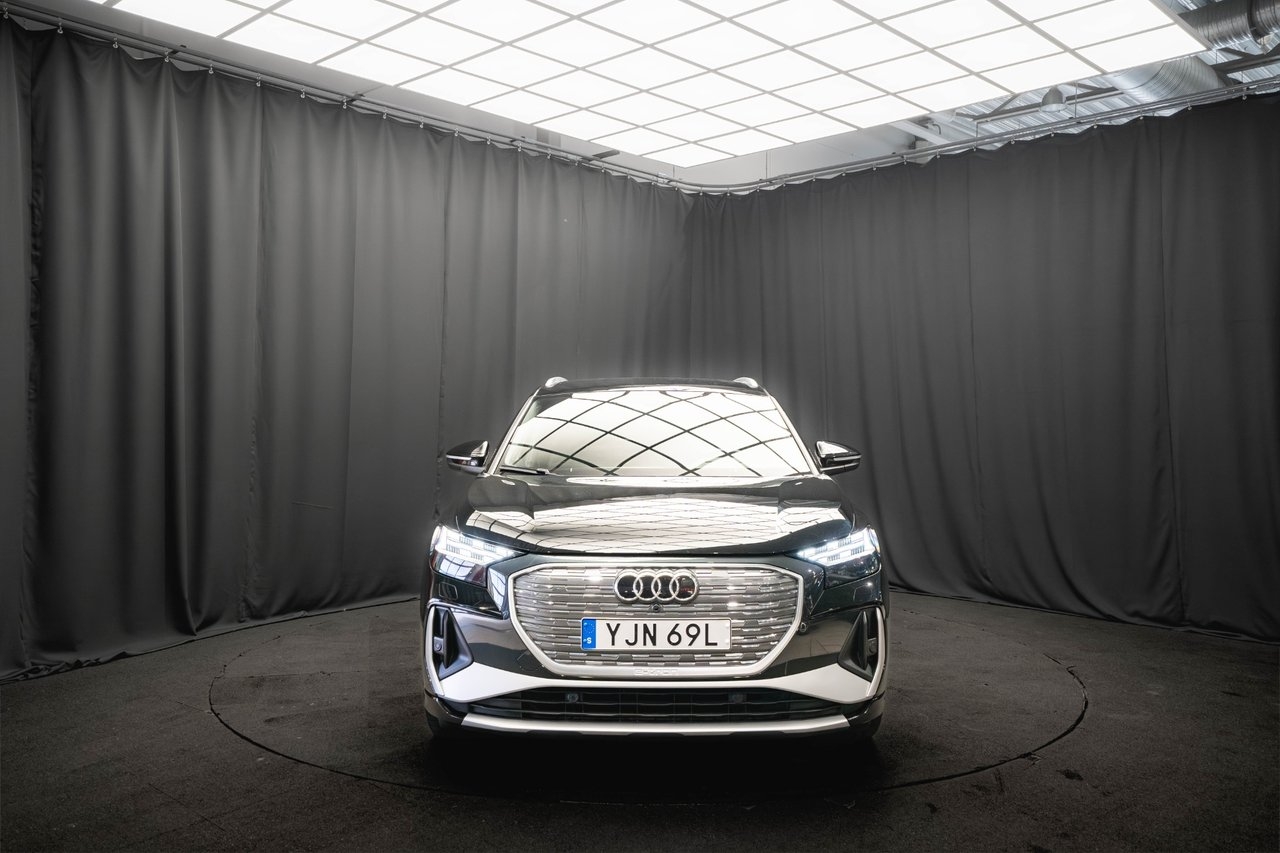 Audi Q4 e-tron 45 QUATTRO S-LINE 2023, bild 4/10