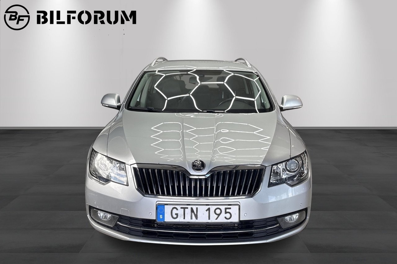 Skoda Superb 2015, bild 3/10