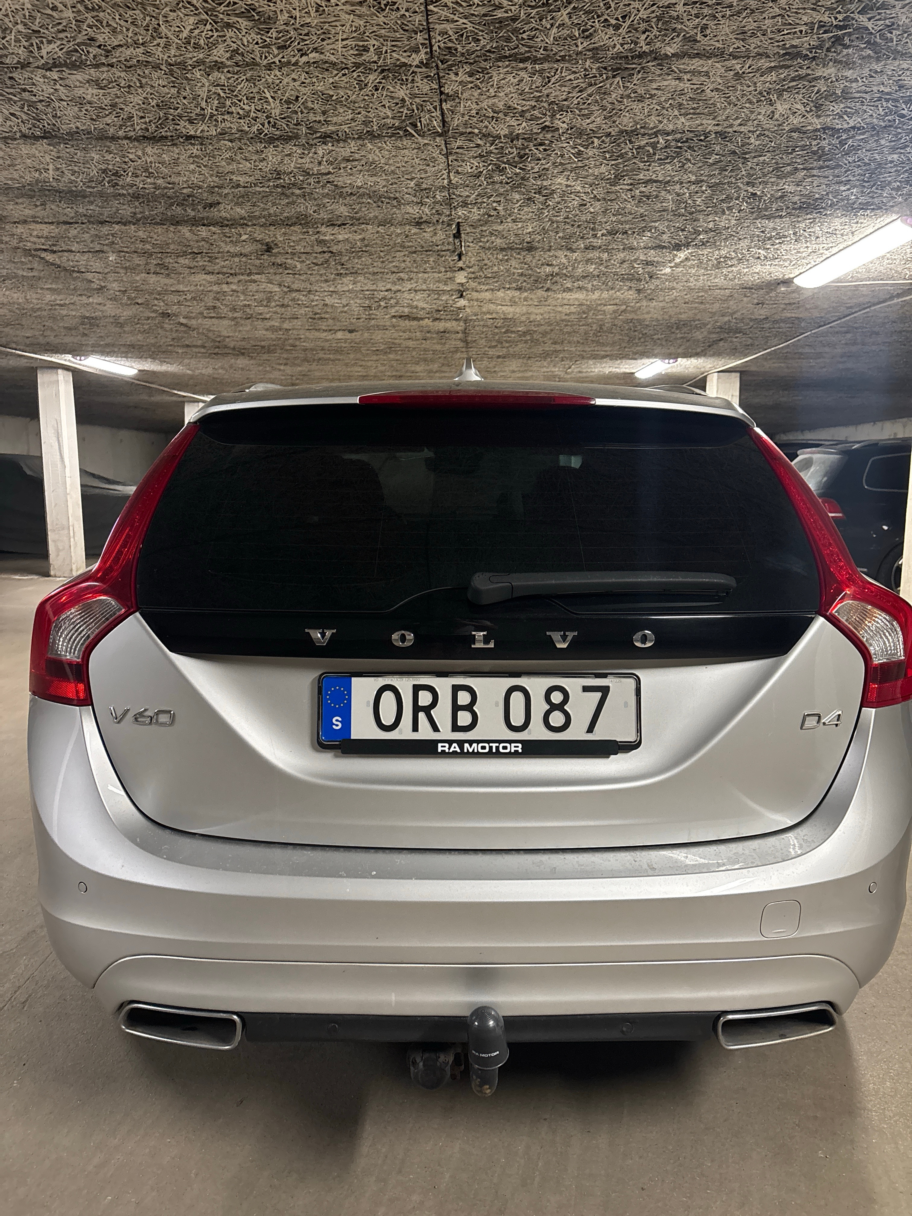 Volvo V60 D4 Geartronic 2015, photo 4/10