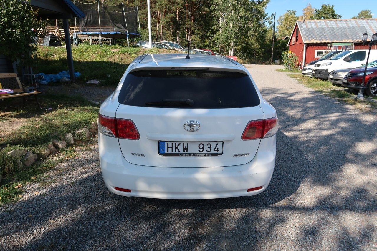 Toyota Avensis 2010, kuva 4/7