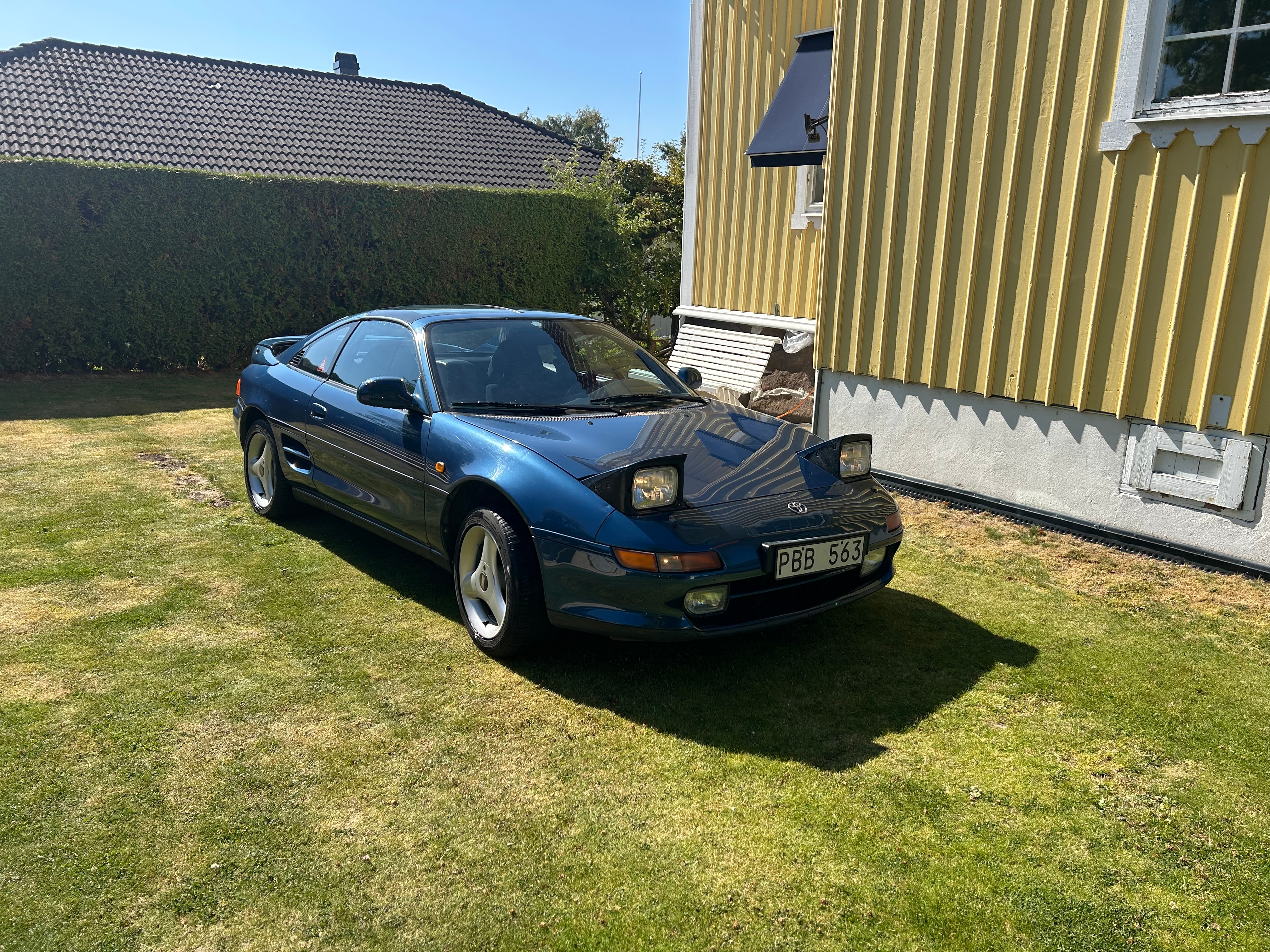 Toyota MR2
