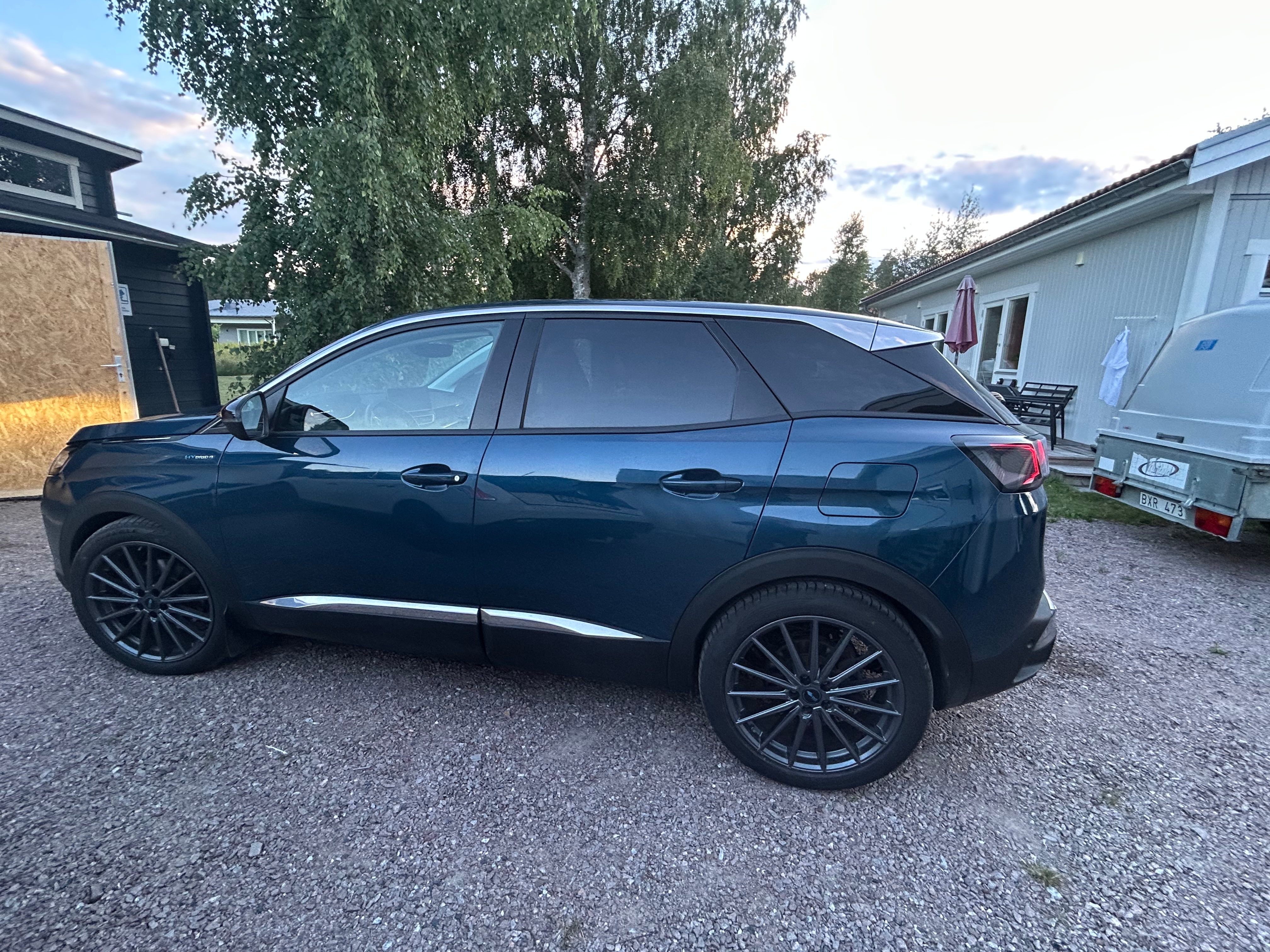 Peugeot 3008 HYBRID4 300 EAT 2022, bild 4/7