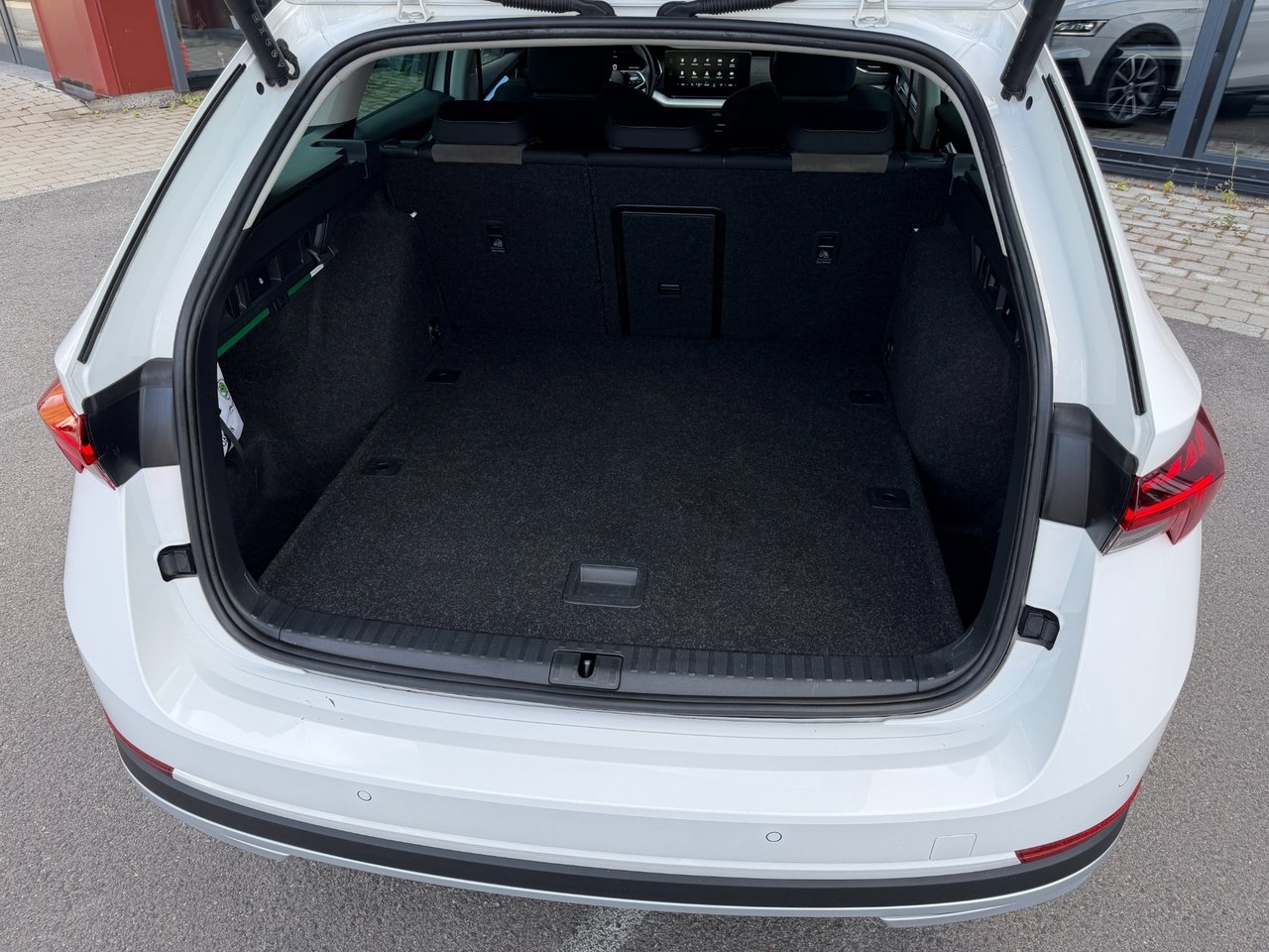 Skoda Octavia 2023, bild 7/10