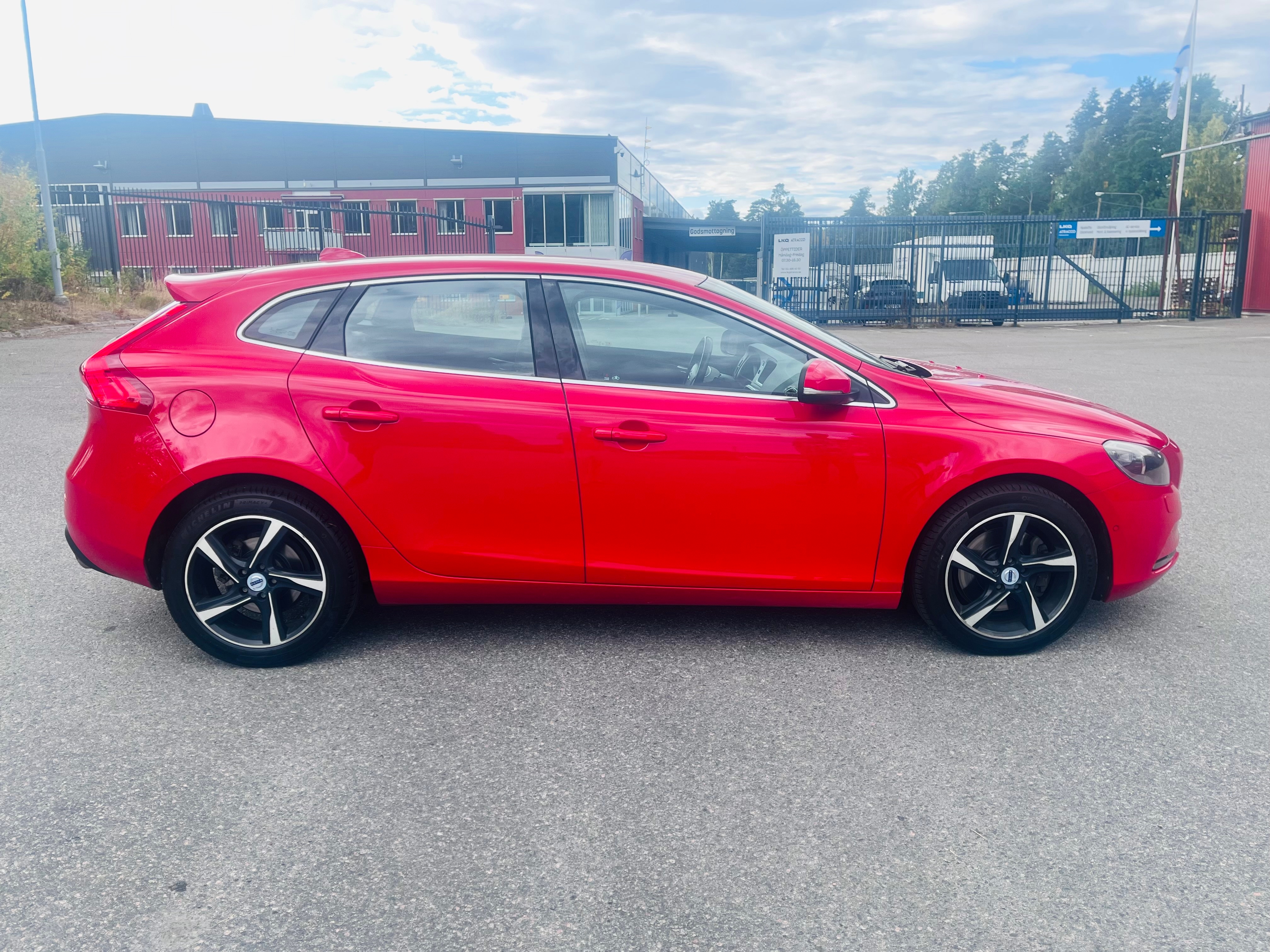 Volvo V40
