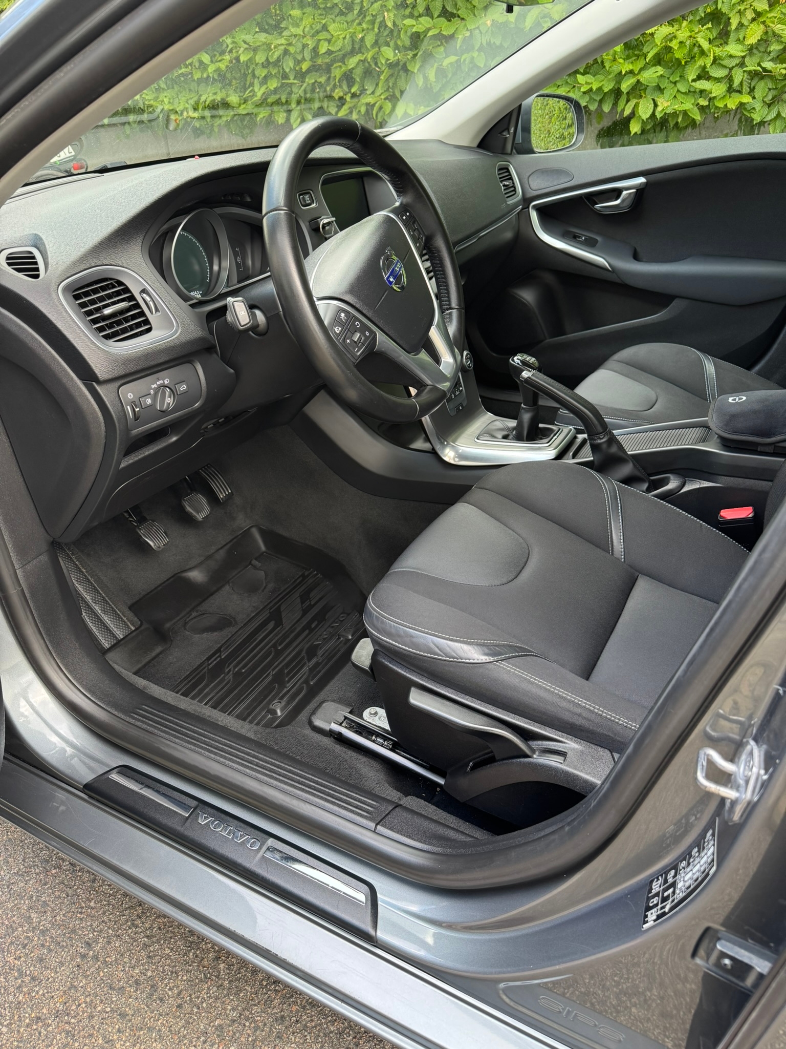 Volvo V40 2016, kuva 5/8