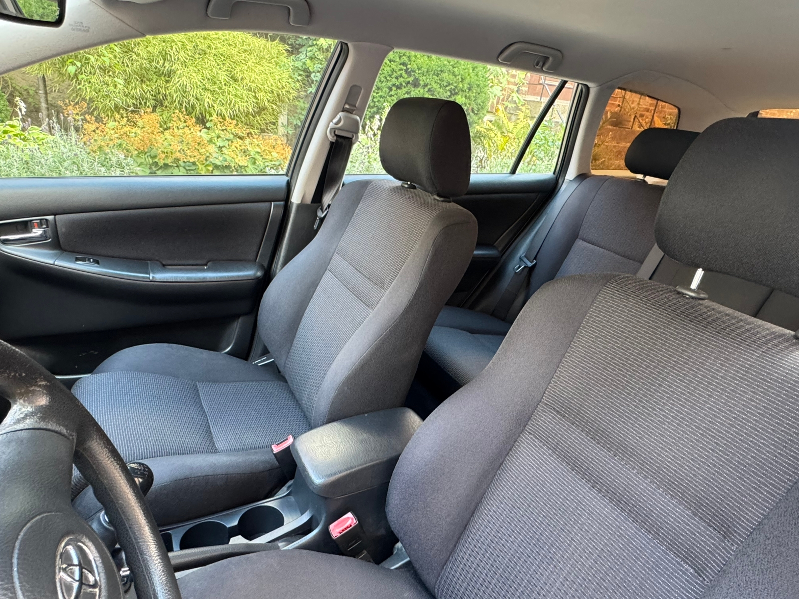 Toyota Corolla Kombi 1.6 VVT-i Manuell 2006, kuva 4/9
