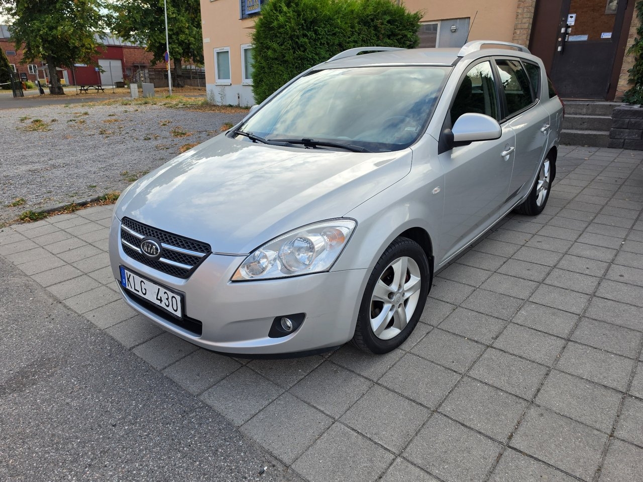 Kia Ceed cee'd_sw 1.6 CVVT EX Euro 4 2008, bild 2/10