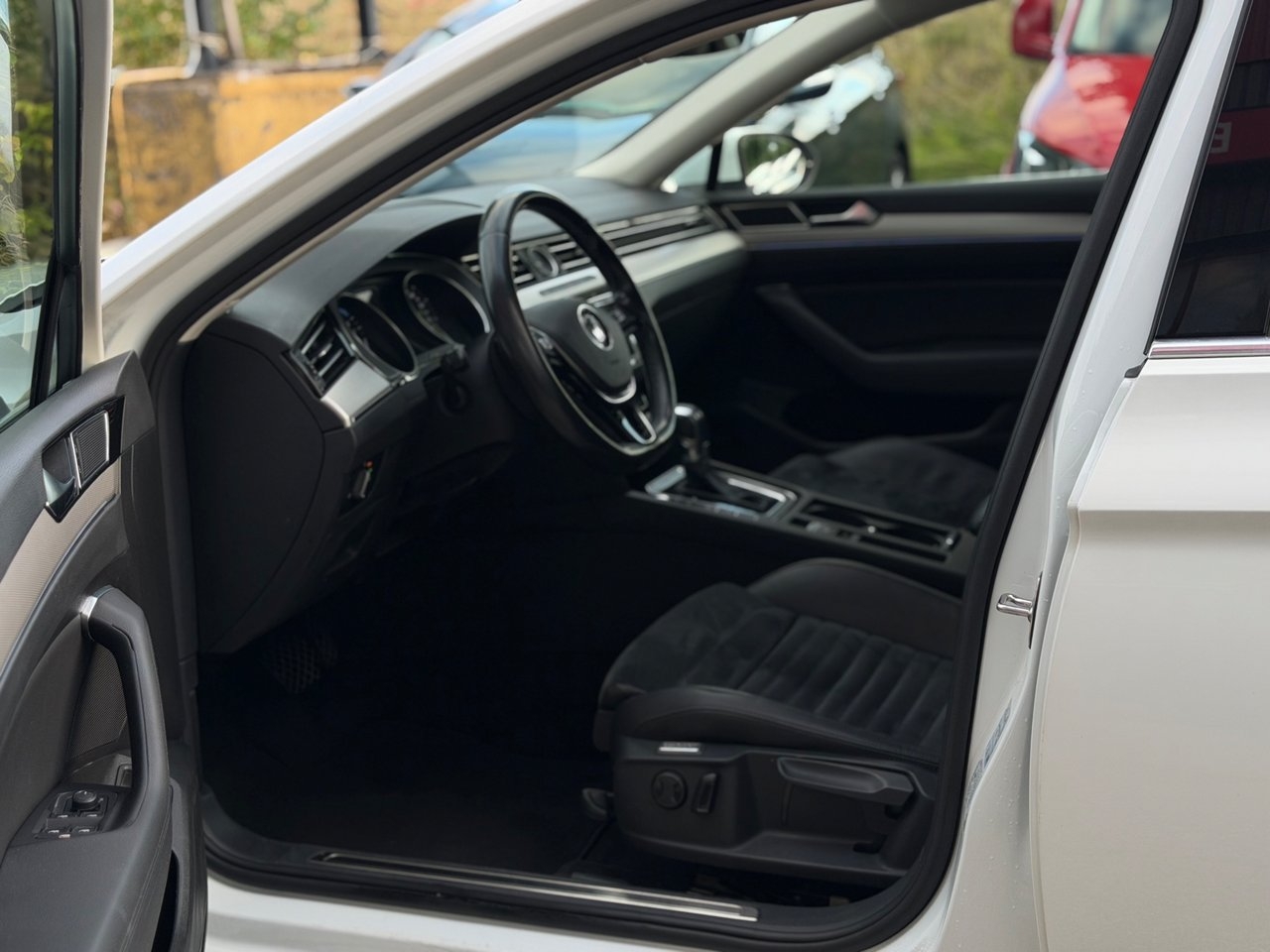 Volkswagen Passat 2017, bild 7/10