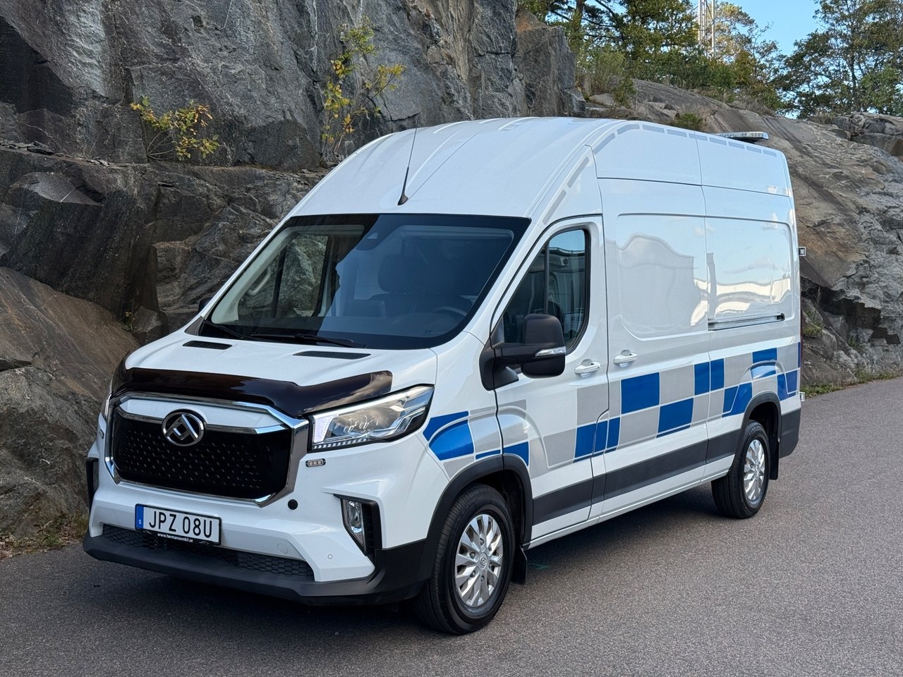 Maxus e-Deliver 9