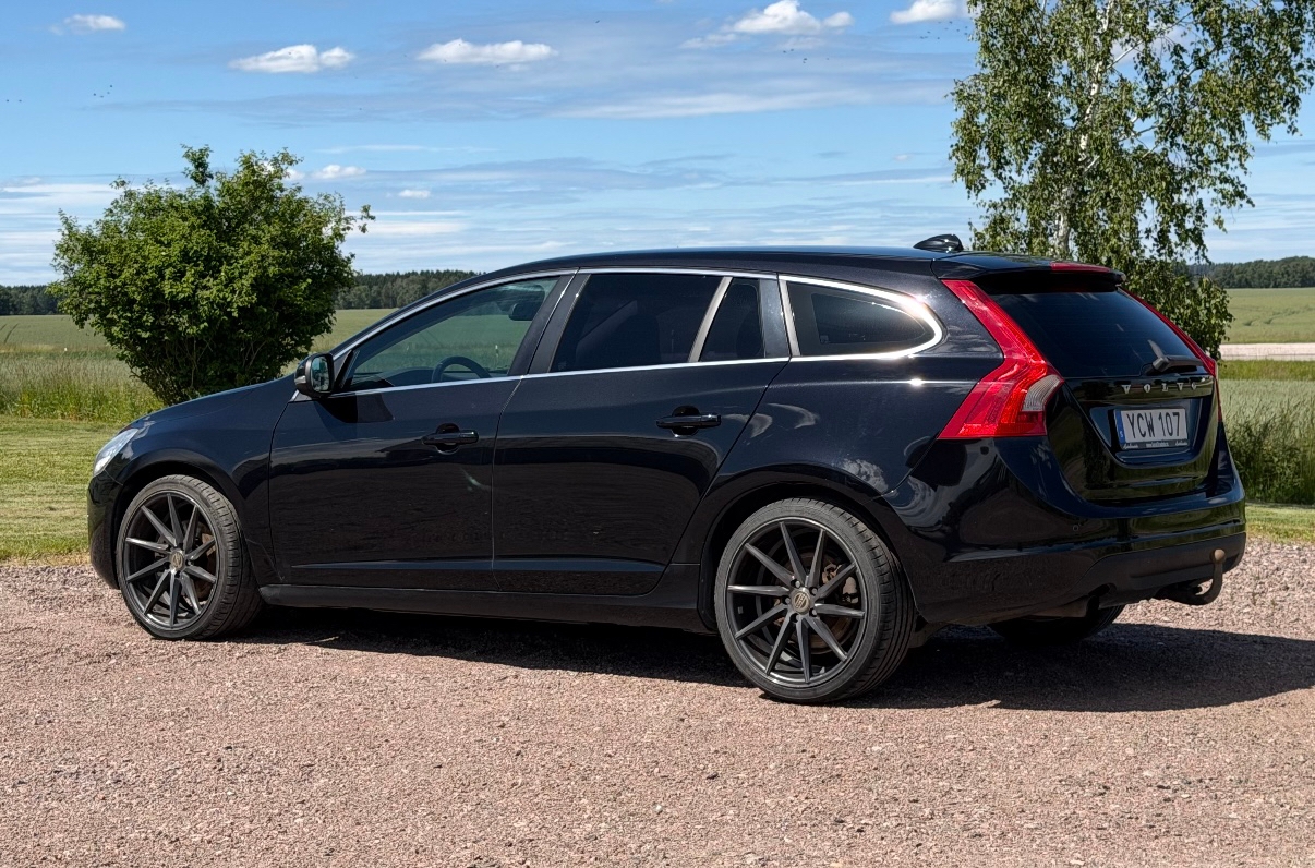 Volvo V60 D3 Manuell 2012, photo 2/5