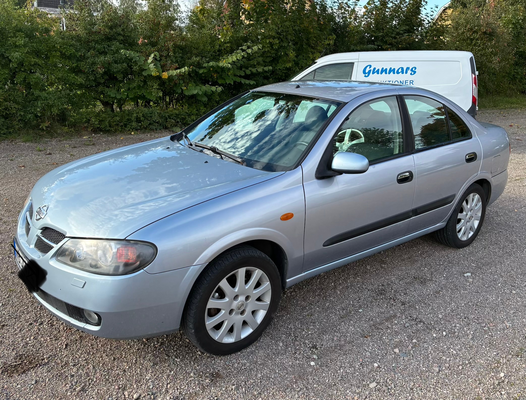 Nissan Almera
