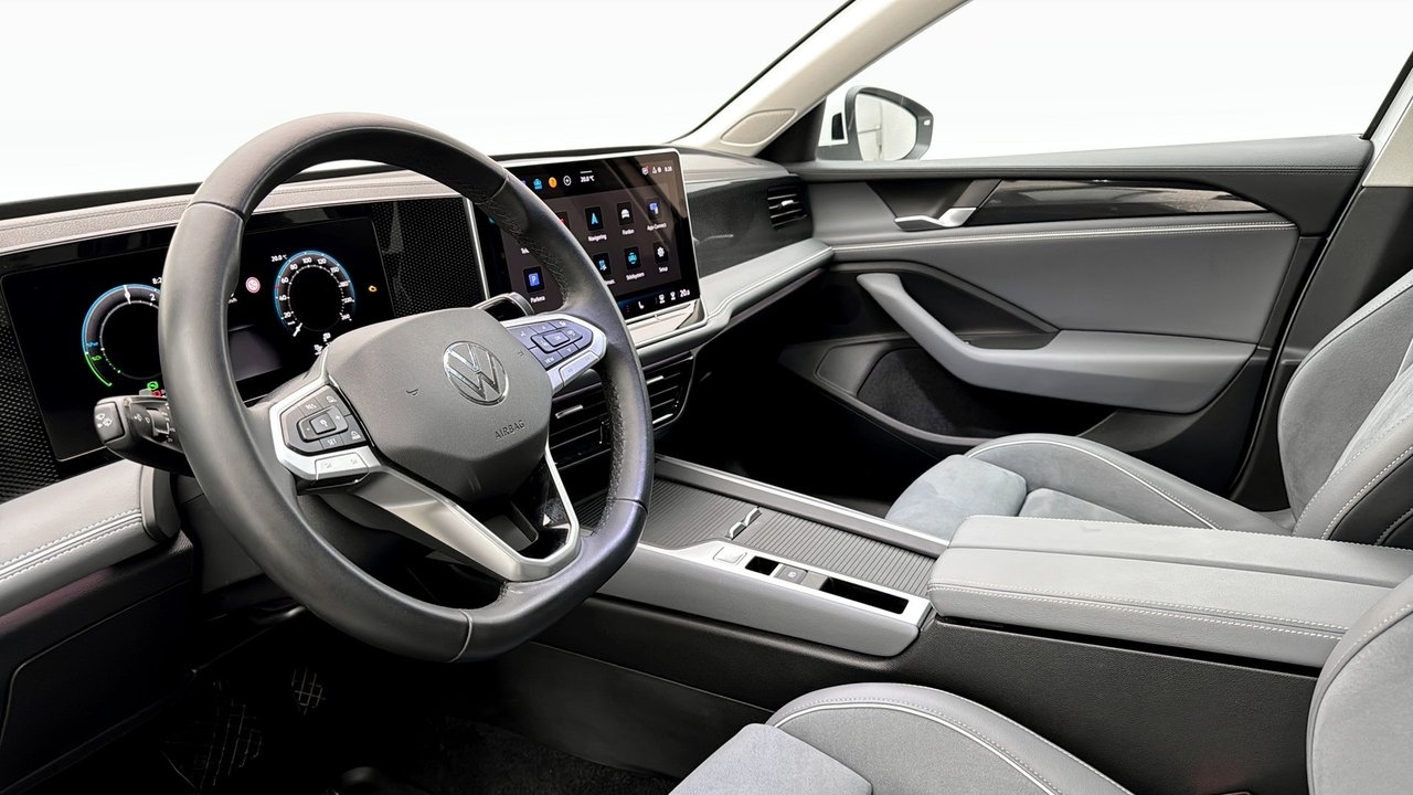 Volkswagen Passat 2025, bild 7/10