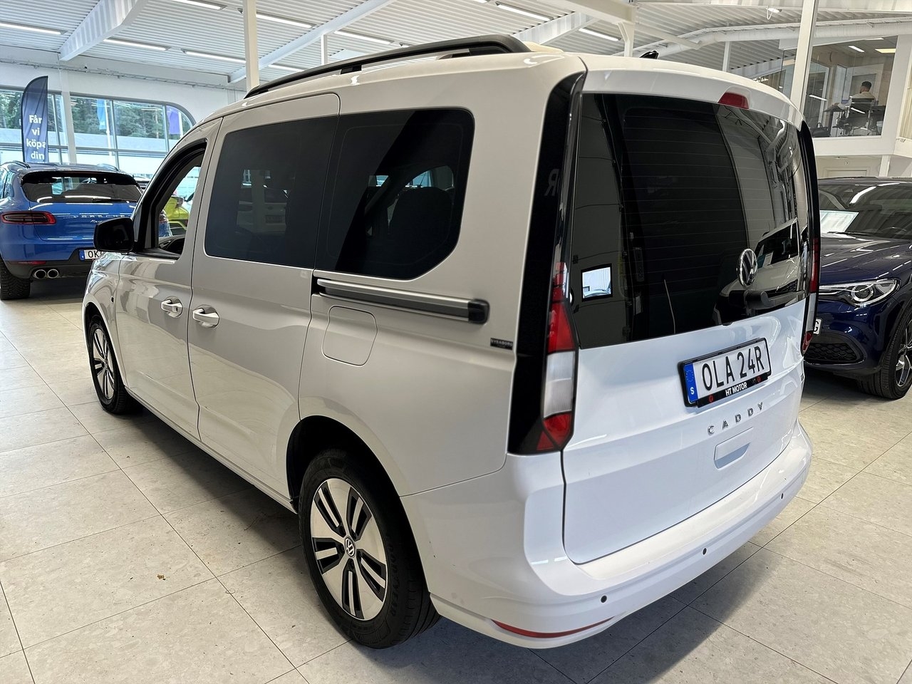 Volkswagen Caddy 2.0 TDI BMT DSG 2022, kuva 4/10