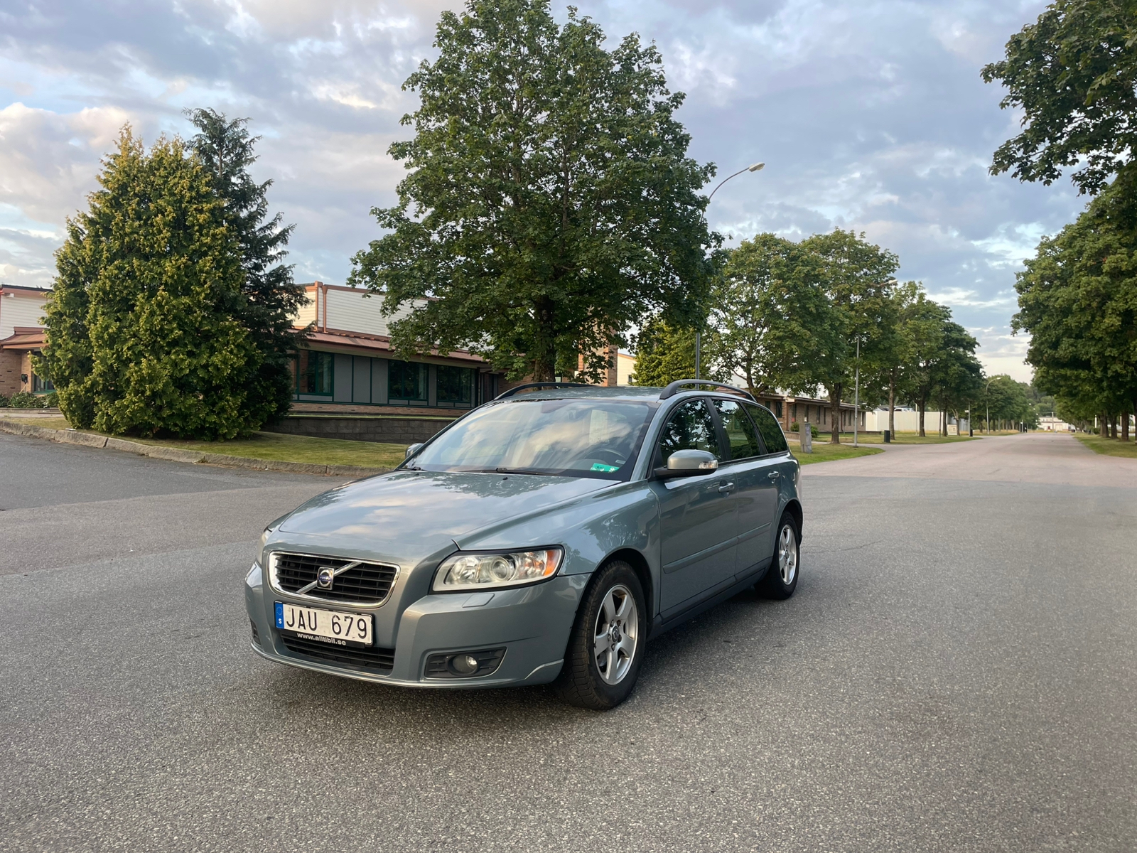 Volvo V50 1.8 Flexifuel Manuell 2009, bild 2/6