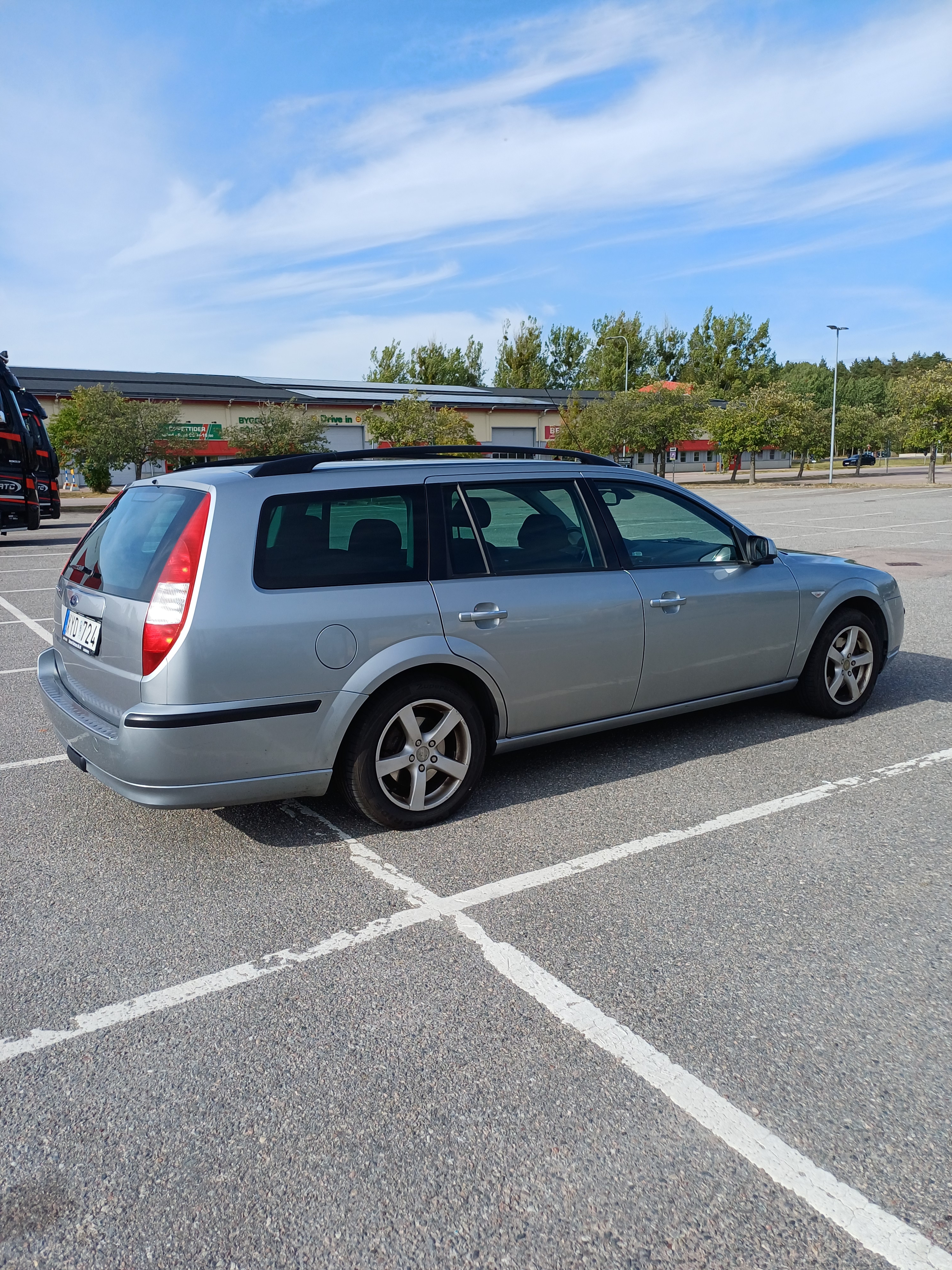 Ford Mondeo Kombi 2.0 Manuell 2006, bild 3/10