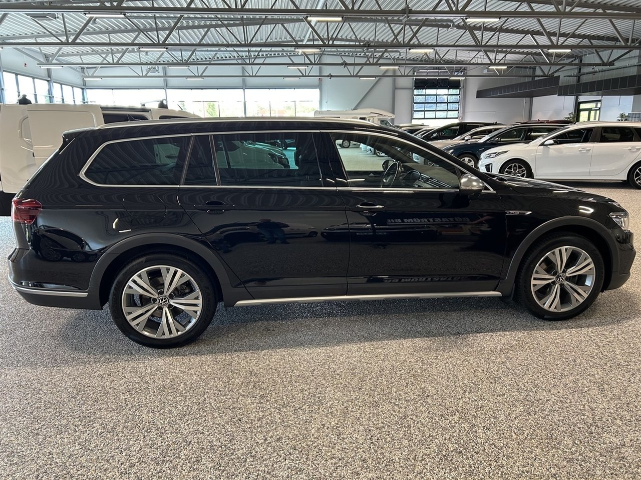Volkswagen Passat 2021, bild 7/10