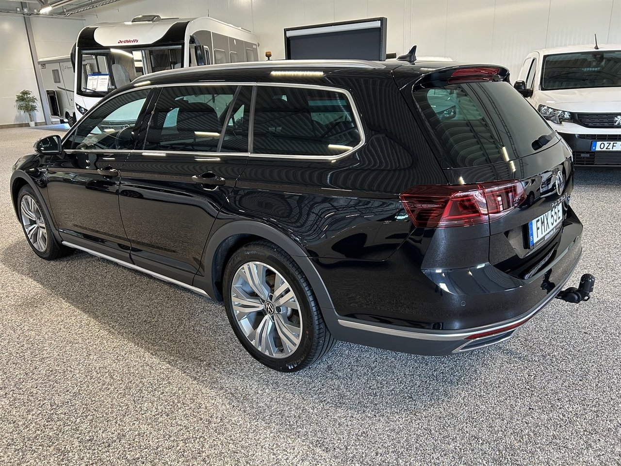 Volkswagen Passat 2021, bild 2/10