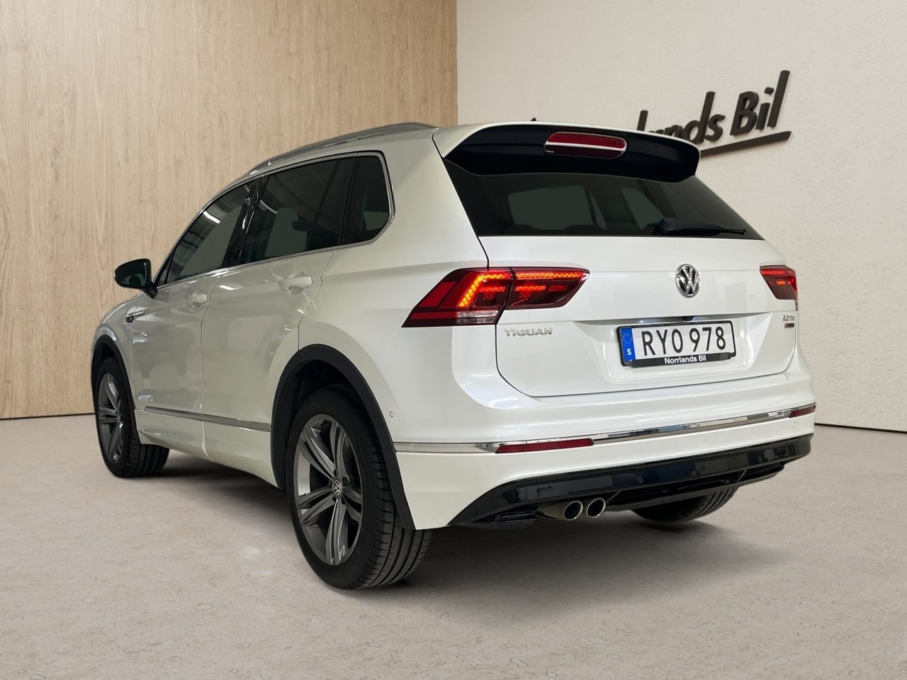 Volkswagen Tiguan 2017, bild 2/7