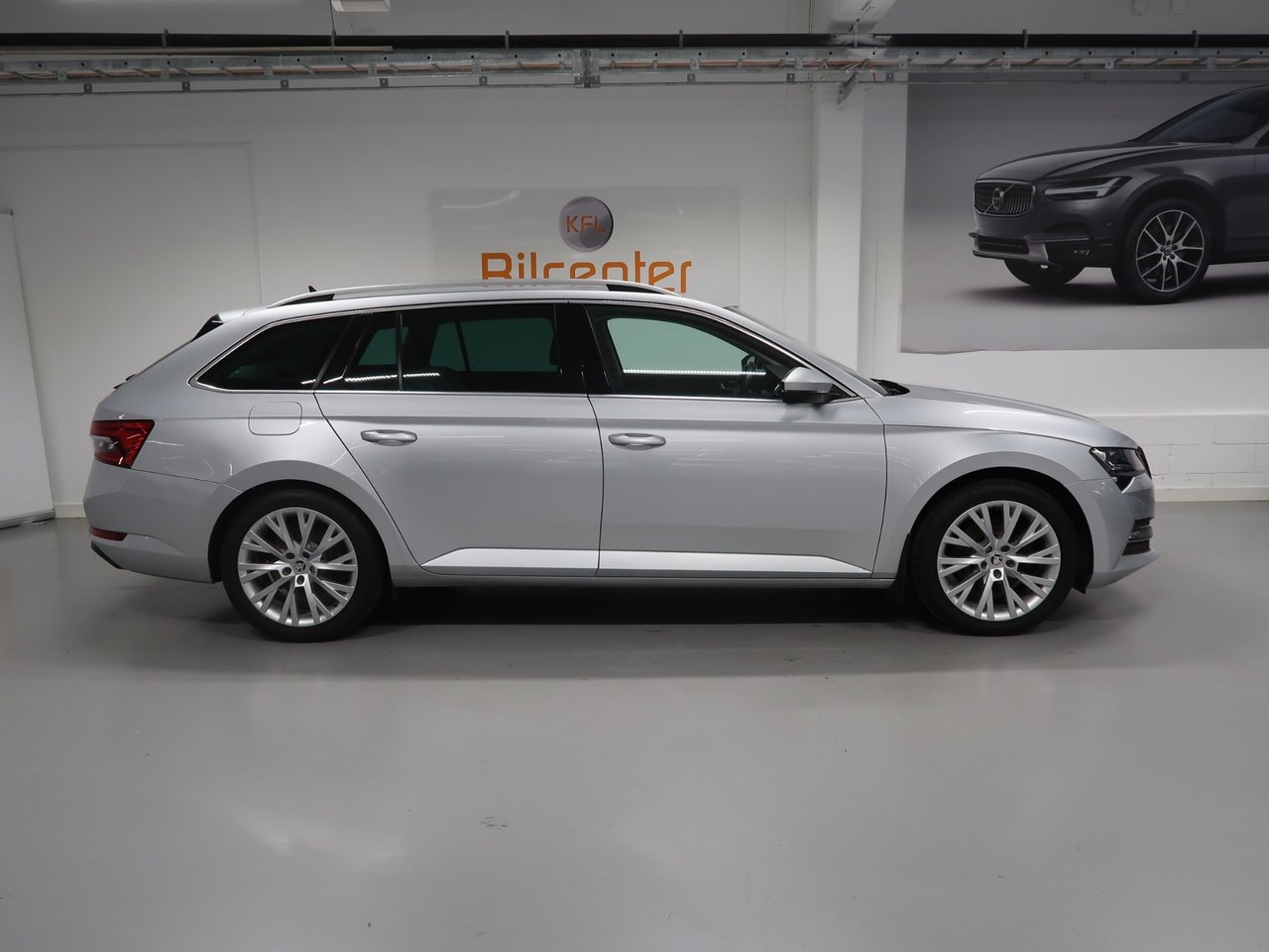 Skoda Superb iV 1.4 TSI V-Däck ingår 2021, bild 5/10