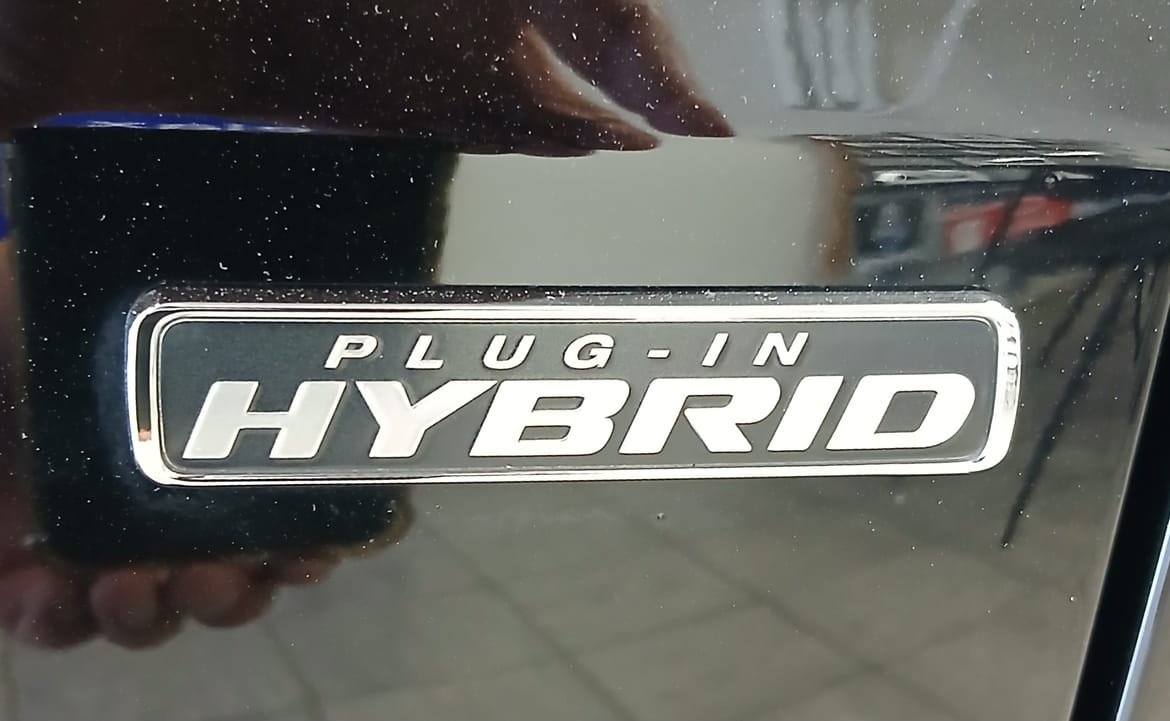 Ford Kuga Plug-In Hybrid Backkamera Drag 2021, bild 2/10