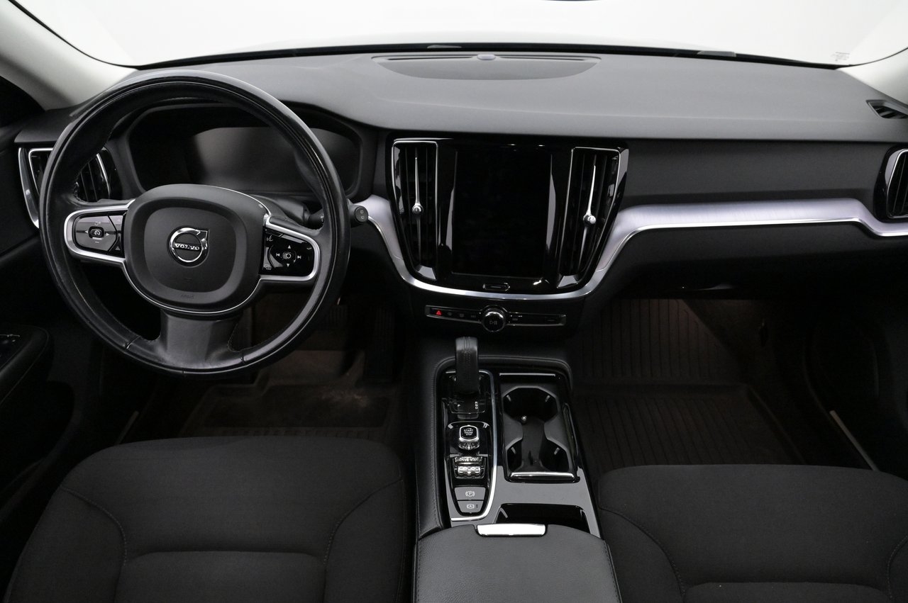 Volvo V60 2021, photo 6/10