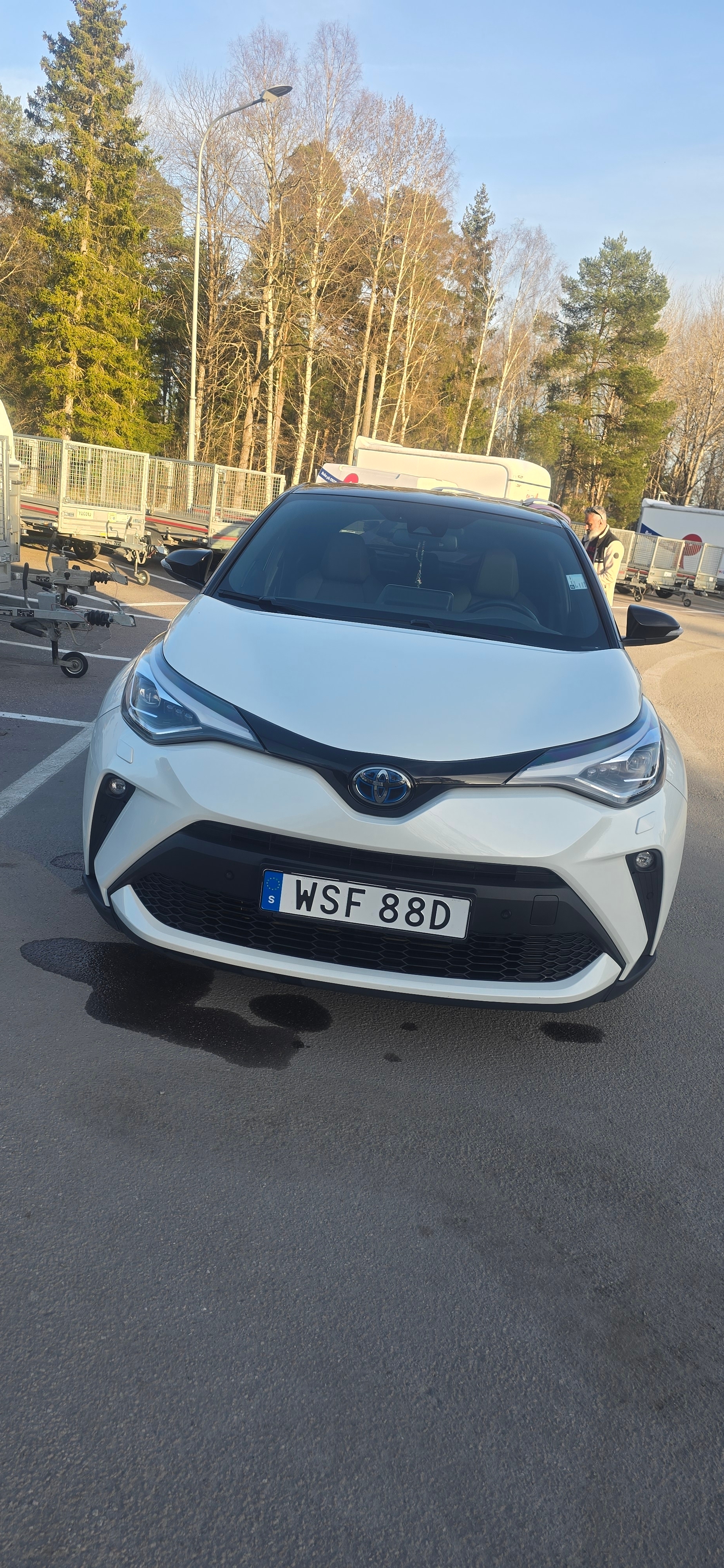 Toyota C-HR Hybrid CVT 2021, bild 2/6